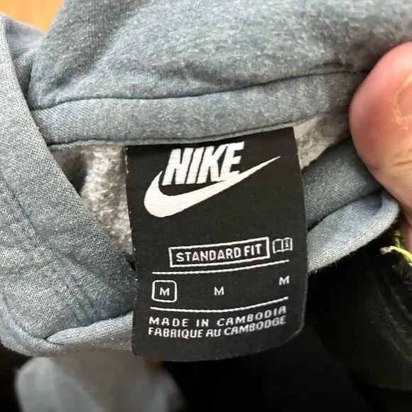 Boys Nike Club Fleece Hoodie Sweatshirt - Picture 2 of 6